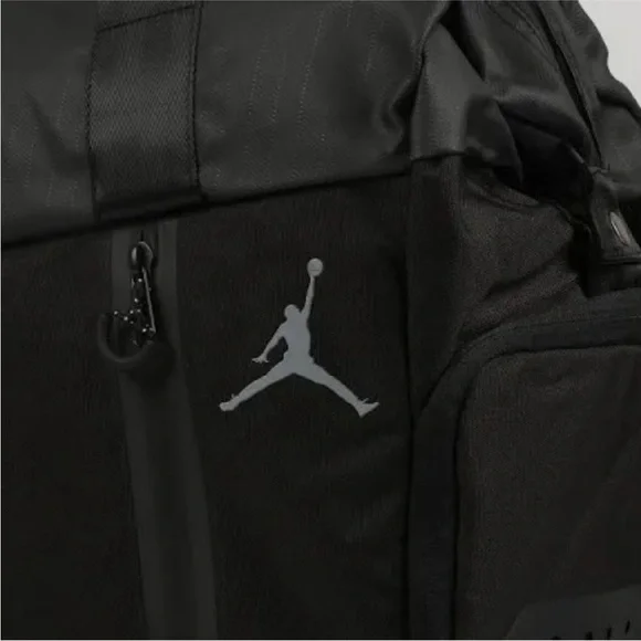 NEW Nike Air Jordan Medium Black Duffle Bag Travel Airborne Weekender 9A0045-023